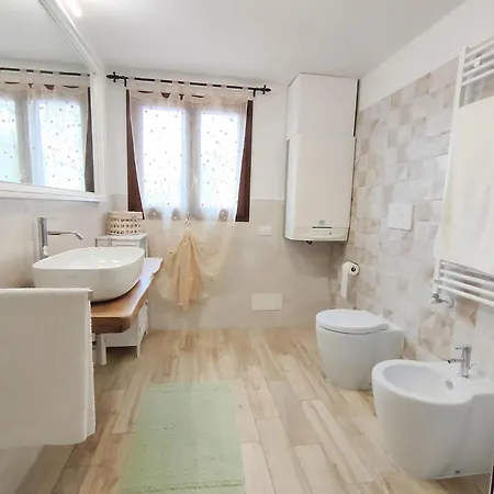 Wonderful In With Shared Swimming Pool * Pesaro