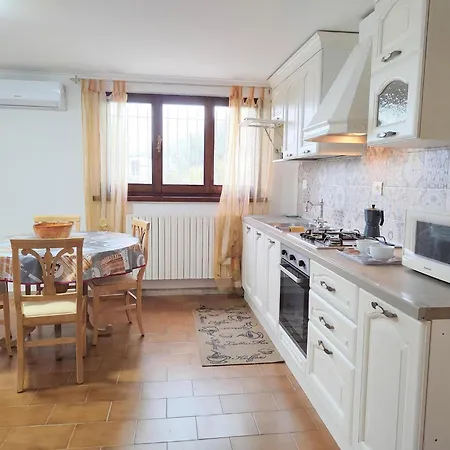 Apartment Wonderful In With Shared Swimming Pool