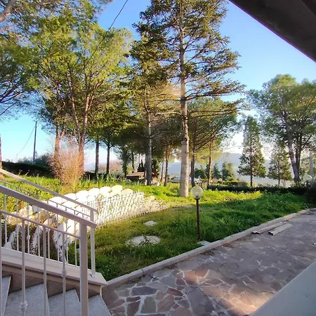 Wonderful In With Shared Swimming Pool *
